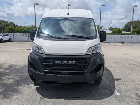 Used 2023 RAM ProMaster 2500 FWD image 2
