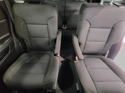 Used 2023 GMC Acadia SLE w/ Driver Convenience Package image 24