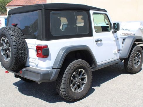 Used 2024 Jeep Wrangler Rubicon w/ Convenience Group AWD/4WD image 4