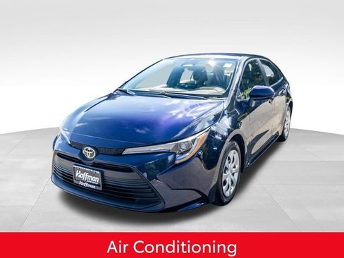 Used 2024 Toyota Corolla LE FWD image 12
