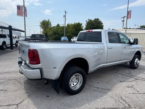 Certified 2026 RAM 3500 Laramie AWD/4WD image 6