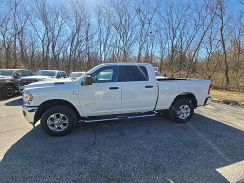 Used 2024 RAM 2500 Big Horn image 3