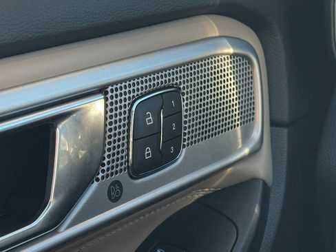 Used 2020 Ford Explorer Limited w/ Class III Trailer Tow Package image 28