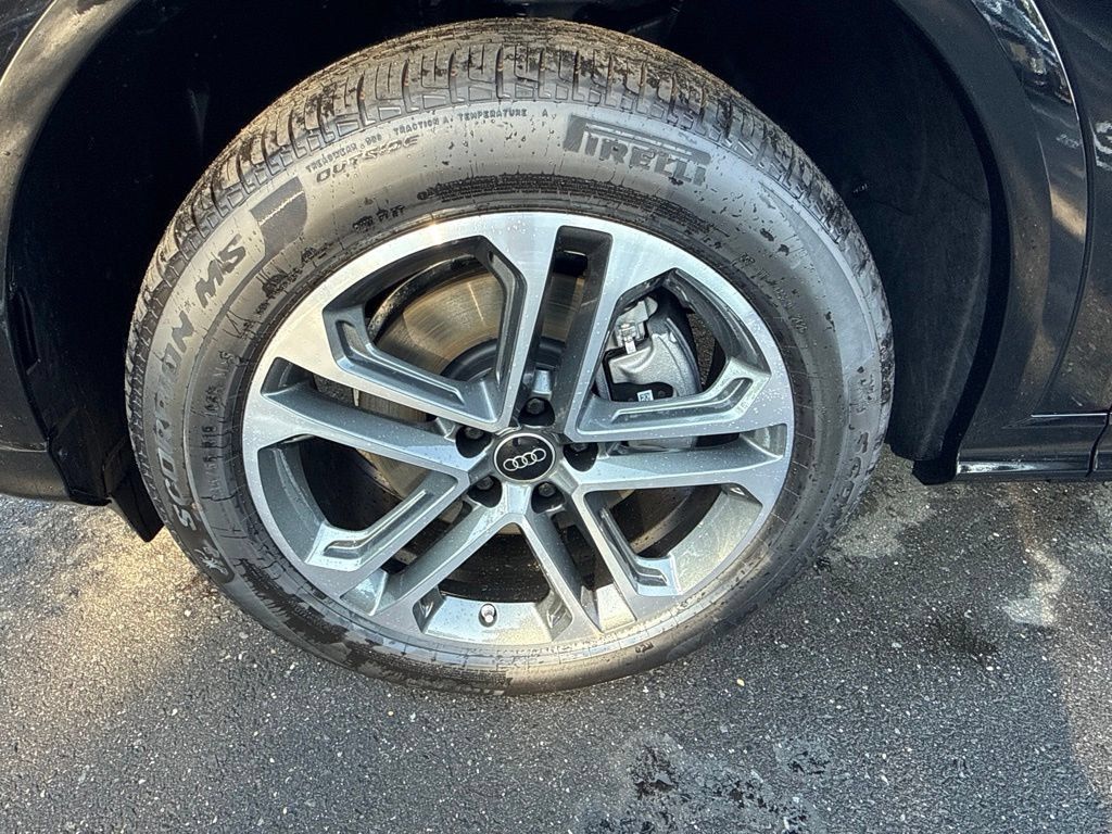 New 2026 Audi Q5 Premium AWD/4WD image 10