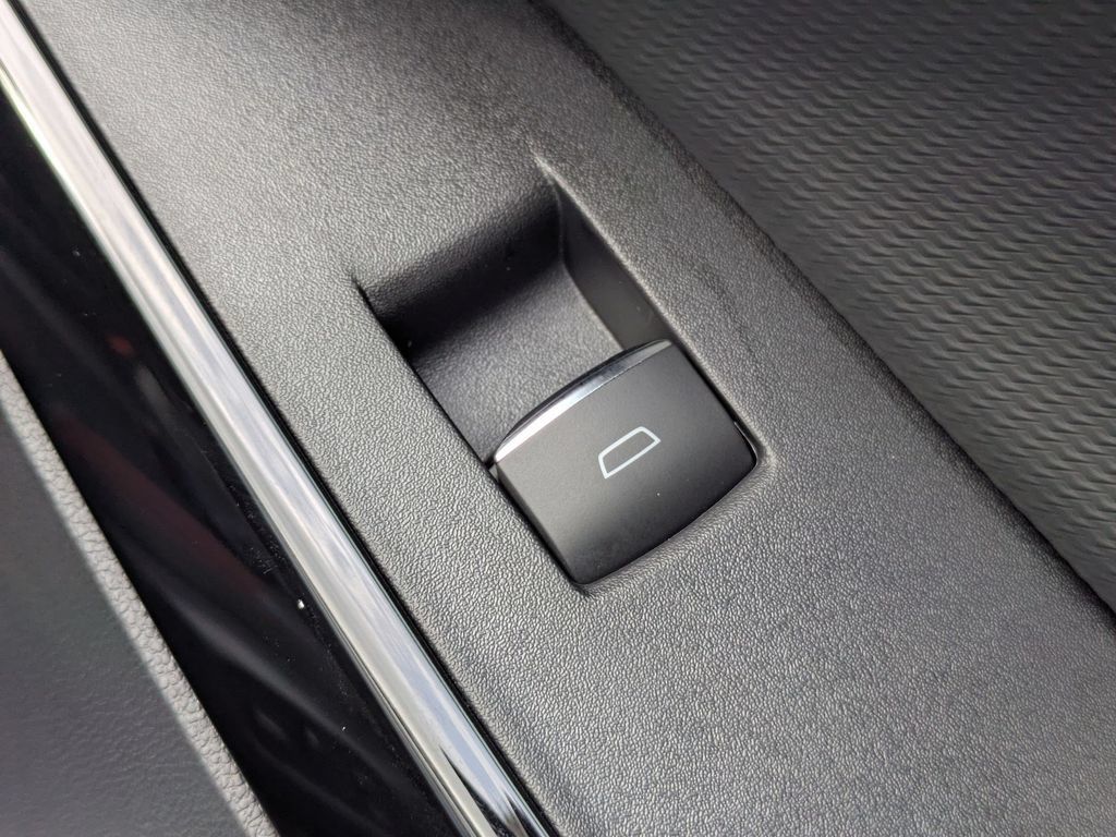New 2027 Chevrolet Equinox RS w/ Safety and Technology Package FWD image 38
