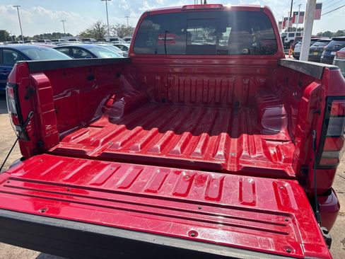Used 2026 Nissan Frontier PRO-4X AWD/4WD image 30