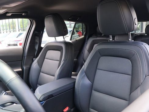 Used 2024 Chevrolet Equinox EV LT FWD image 31