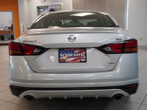 Used 2020 Nissan Altima 2.5 SV AWD/4WD image 13