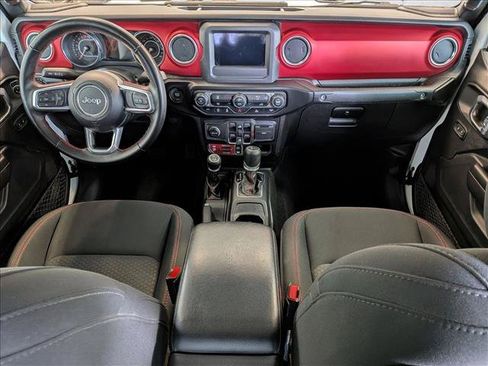 Used 2021 Jeep Gladiator Rubicon w/ Trailer Tow Package AWD/4WD image 17