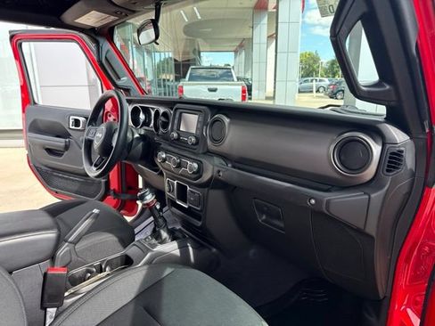 Used 2021 Jeep Gladiator Sport AWD/4WD image 31