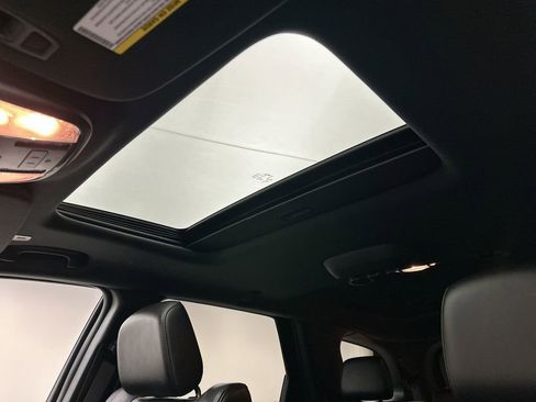 Used 2024 Dodge Durango GT image 24