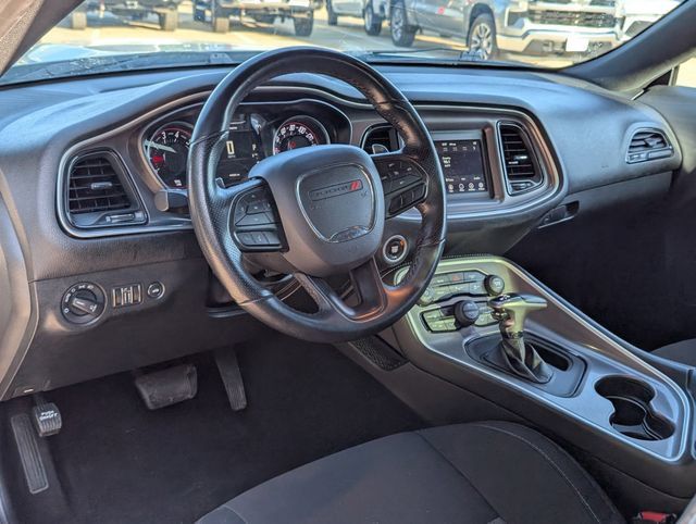 Used 2022 Dodge Challenger GT RWD image 4
