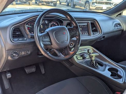 Used 2022 Dodge Challenger GT RWD image 4
