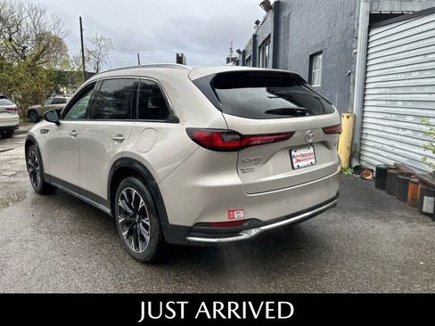 Certified 2024 MAZDA CX-90 Plug-In Hybrid w/ Premium Pkg AWD/4WD image 5