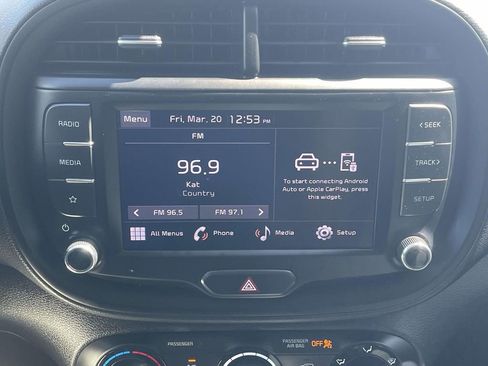 Used 2023 Kia Soul LX w/ Option Group 015 image 25