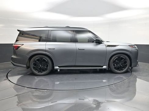 New 2026 INFINITI QX80 4WD image 2