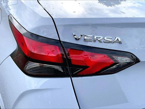 Used 2025 Nissan Versa SV w/ Trunk Package image 13