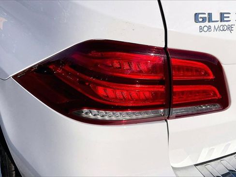 Used 2018 Mercedes-Benz GLE 350 w/ Premium 1 Package image 28