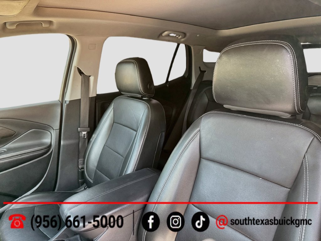 Used 2023 GMC Terrain SLT w/ LPO, 'HIT The Road' Package FWD image 13