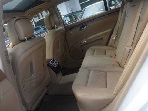 Used 2011 Mercedes-Benz S 550 image 28