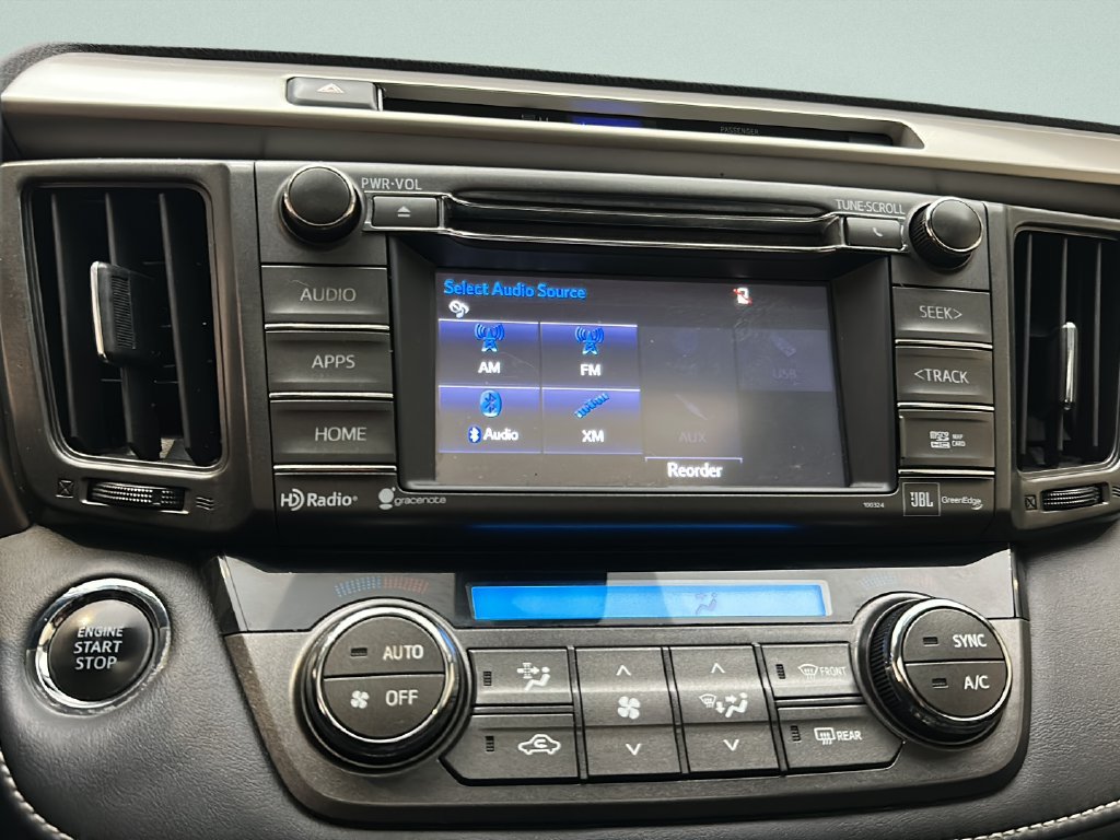 Used 2015 Toyota RAV4 Limited w/ Technology Package AWD/4WD image 31