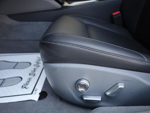 Used 2025 Lucid Air Touring AWD/4WD image 16