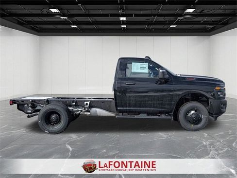 New 2026 RAM 3500 Tradesman image 6