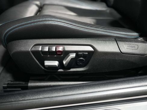 Used 2018 BMW M2 w/ Executive Package RWD image 32