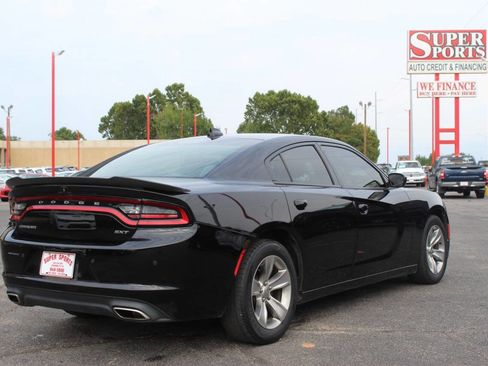 Used 2018 Dodge Charger SXT Plus image 4