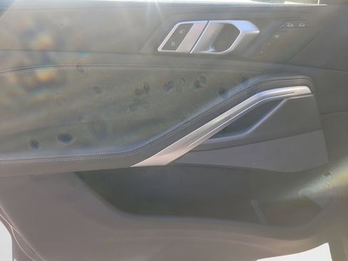 Used 2020 BMW X6 xDrive40i w/ Premium Package image 16