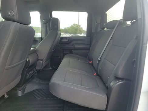 Used 2023 Chevrolet Silverado 2500 LT w/ Convenience Package image 4