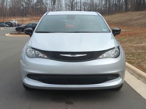 New 2026 Chrysler Voyager LX image 16