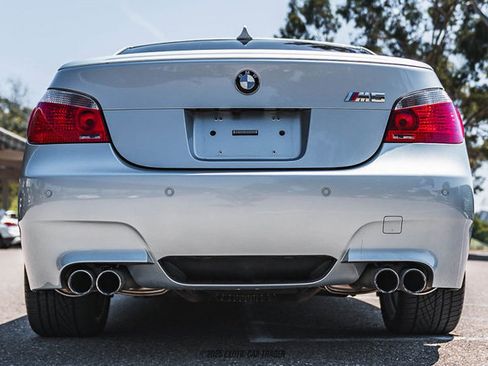 Used 2006 BMW M5 image 7