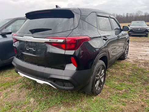 Used 2023 Kia Seltos LX image 5