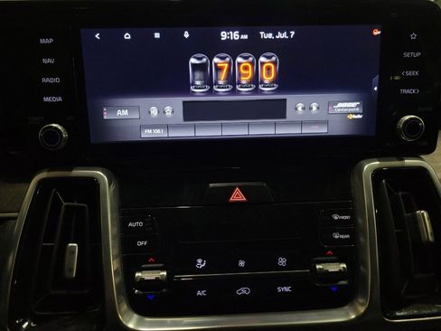 Used 2021 Kia Sorento SX Prestige AWD/4WD image 25