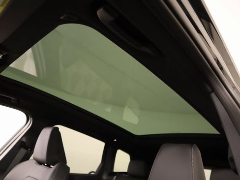 New 2025 BMW X3 xDrive30i w/ Premium Package AWD/4WD image 16