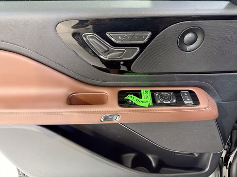 New 2026 Lincoln Aviator Reserve RWD image 12