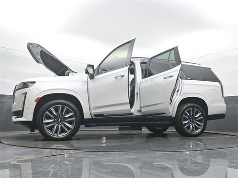 Used 2022 Cadillac Escalade Sport image 61