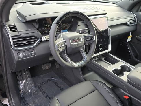 New 2025 GMC Acadia Elevation w/ Super Cruise Package image 16