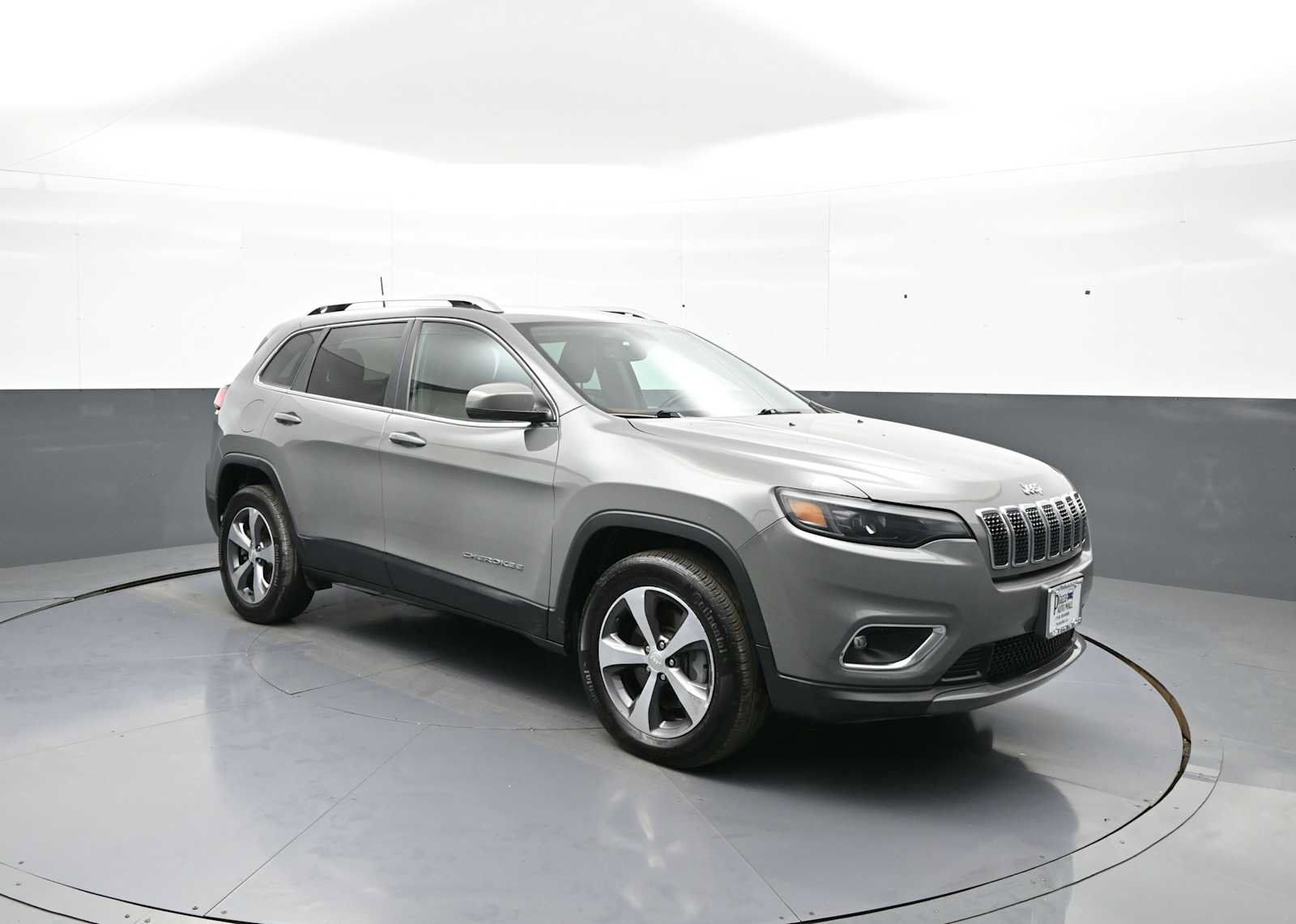 Used 2020 Jeep Cherokee Limited AWD/4WD image 4