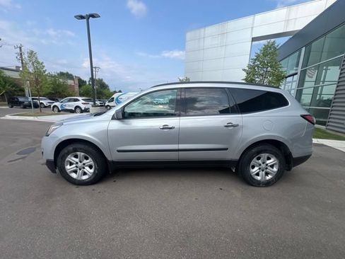 Used 2016 Chevrolet Traverse LS AWD/4WD image 8