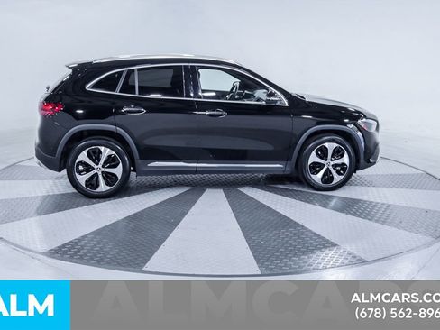 Used 2025 Mercedes-Benz GLA 250 4MATIC image 11
