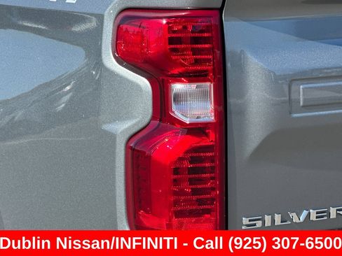 Used 2023 Chevrolet Silverado 1500 LT w/ Protection Package AWD/4WD image 43