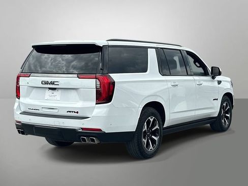 Used 2025 GMC Yukon XL AT4 w/ AT4 Premium Plus Package AWD/4WD image 26