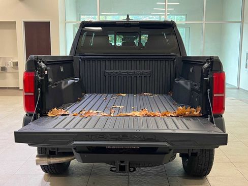 New 2025 Toyota Tacoma TRD Off-Road image 31