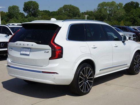New 2026 Volvo XC90 B6 Plus w/ Protection Package Premier AWD/4WD image 4