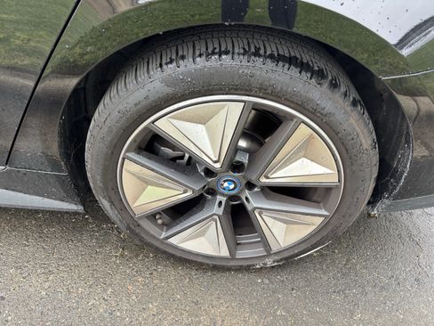 Certified 2023 BMW i4 eDrive35 w/ Premium Package RWD image 35