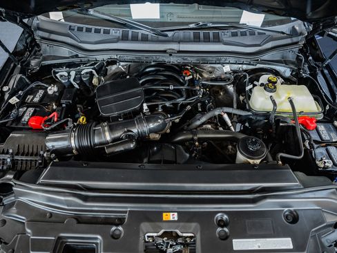 Used 2022 Ford F250 Lariat w/ Black Appearance Pkg image 28