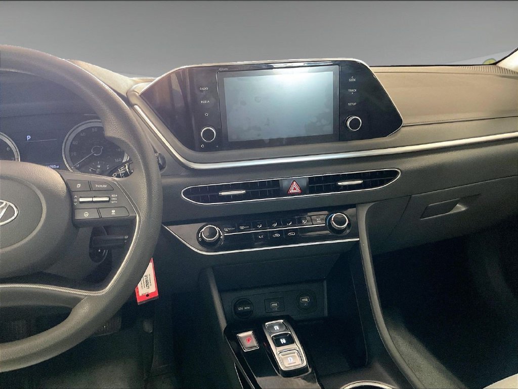 Used 2022 Hyundai Sonata SE w/ Cargo Package FWD image 18