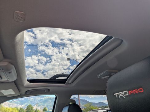 Used 2021 Toyota Sequoia TRD Pro AWD/4WD image 33